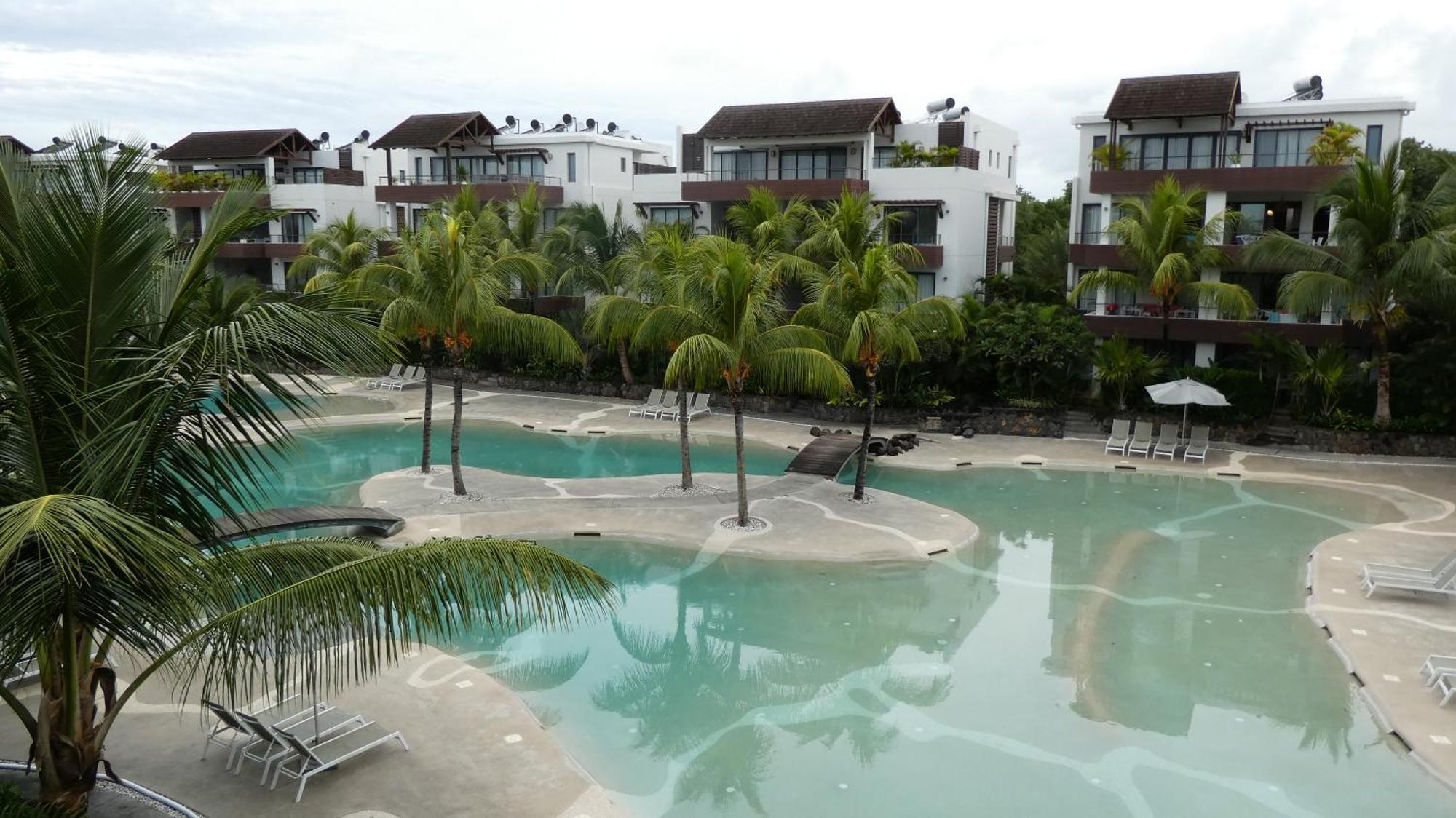 Appartement Le Dauphin Du Lagon Bleu - Plages De Mont Choisy Et De Trou Aux Biches Гранд-Бэй Экстерьер фото